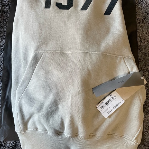 Essentials Fear of God 1977 hoodie - Wheat - Picture 5 of 5